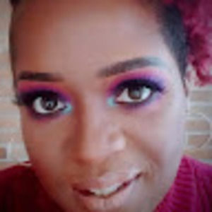 Meet your Posher, Demica